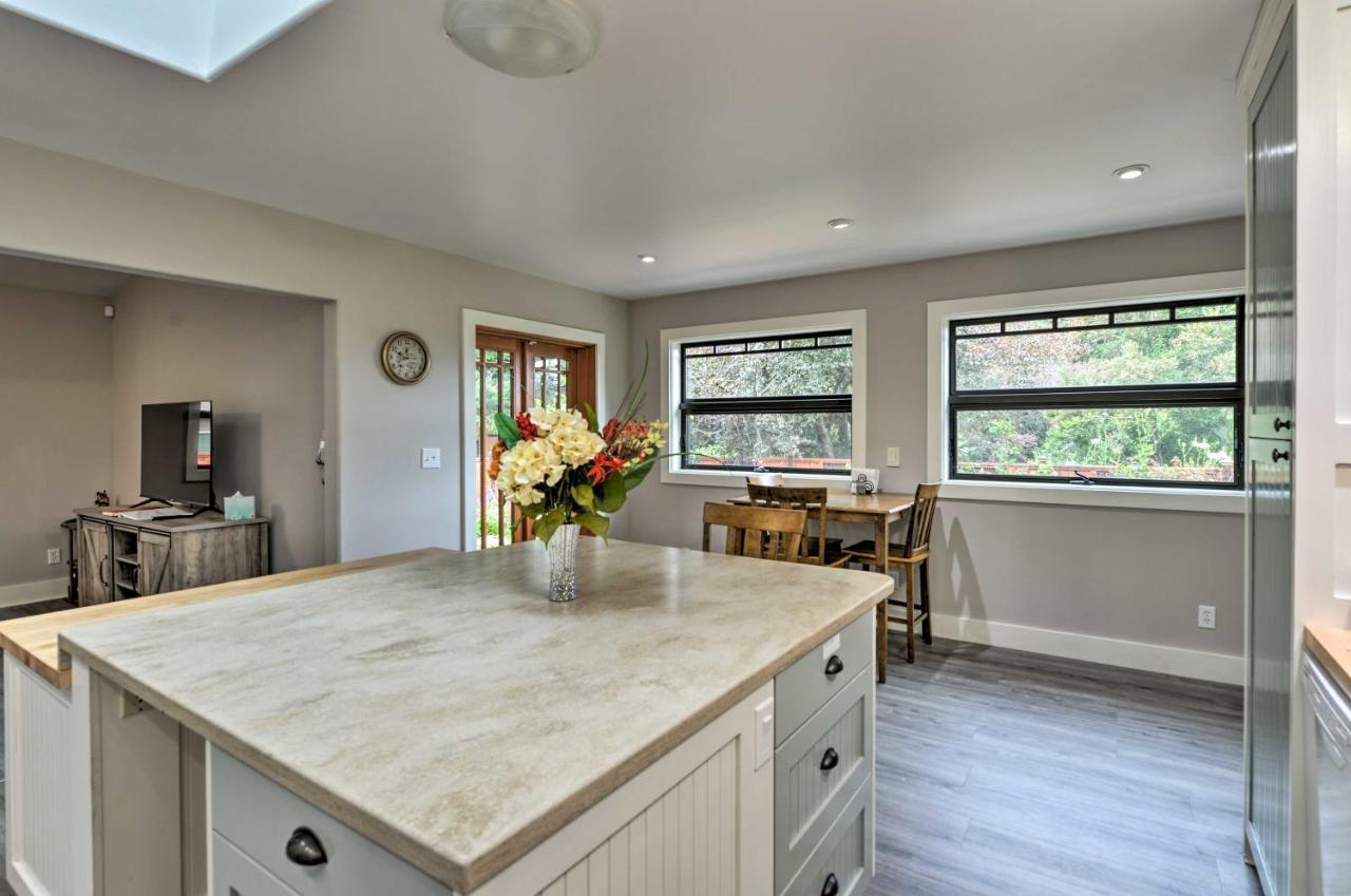 Quiet And Cozy Eureka Home Near Sequoia Park And Zoo! Экстерьер фото